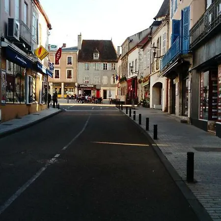 度假居 De Marcureau Louchy-Montfand